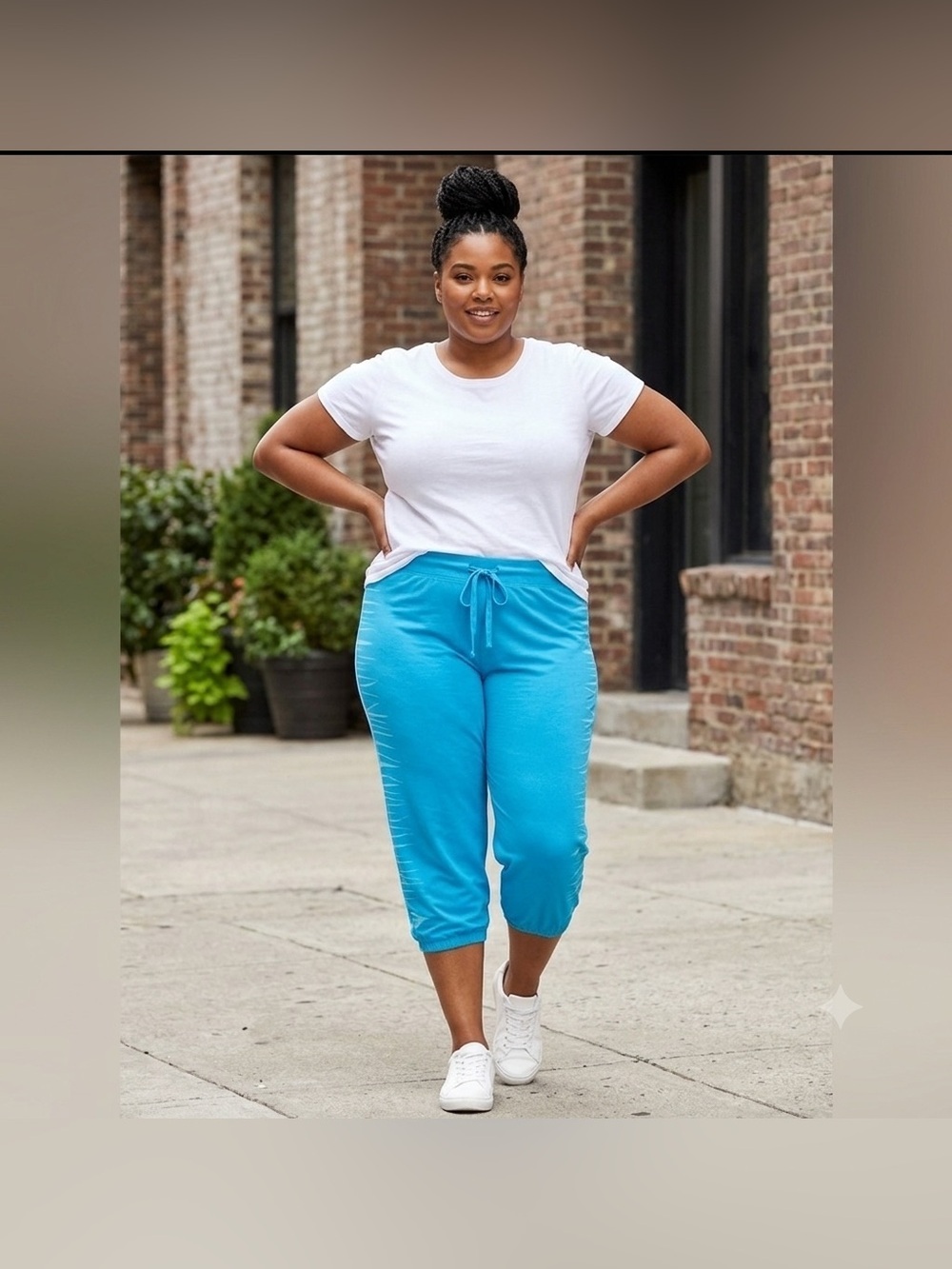 NWT Fabletics Hamilton Capris Turquoise Size L
